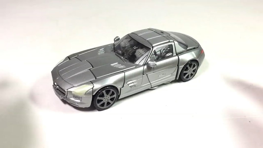 Studio Series SS 51 Deluxe Soundwave Video Review And Images 01 (1 of 27)